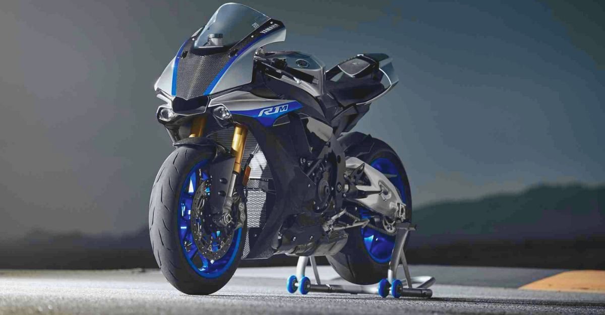 Yamaha YZF-R1M