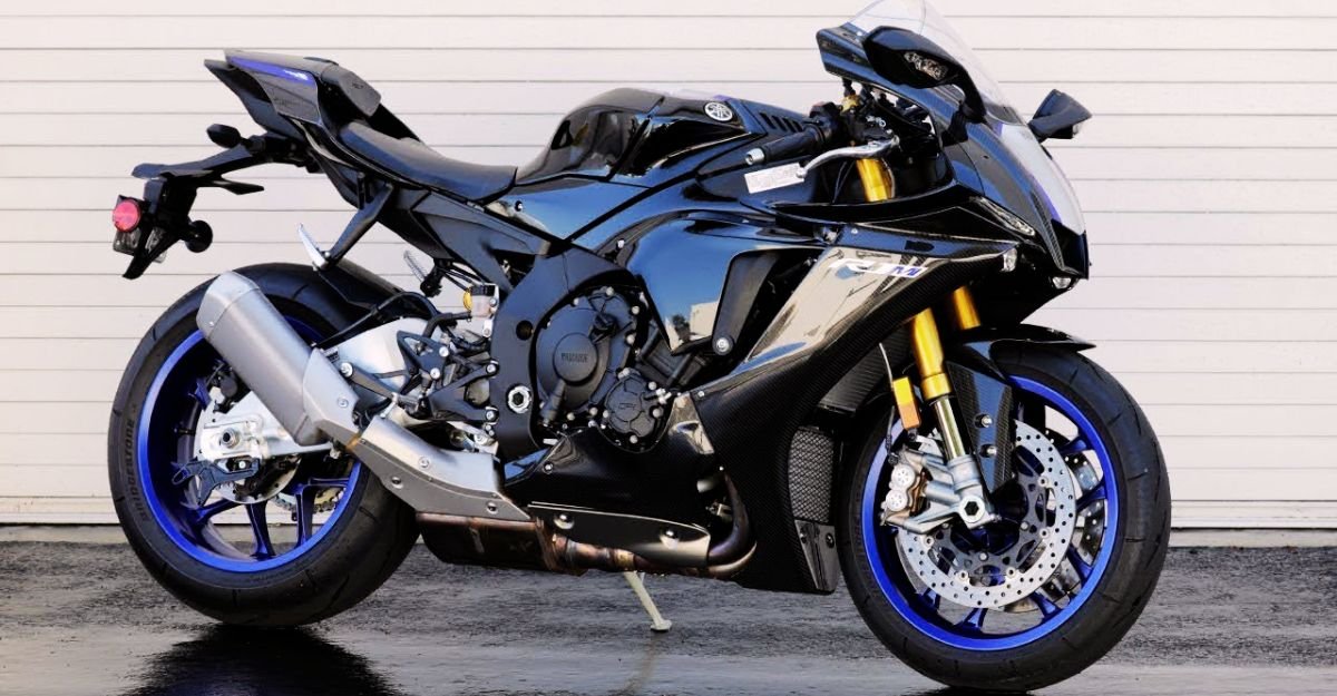 Yamaha YZF-R1M